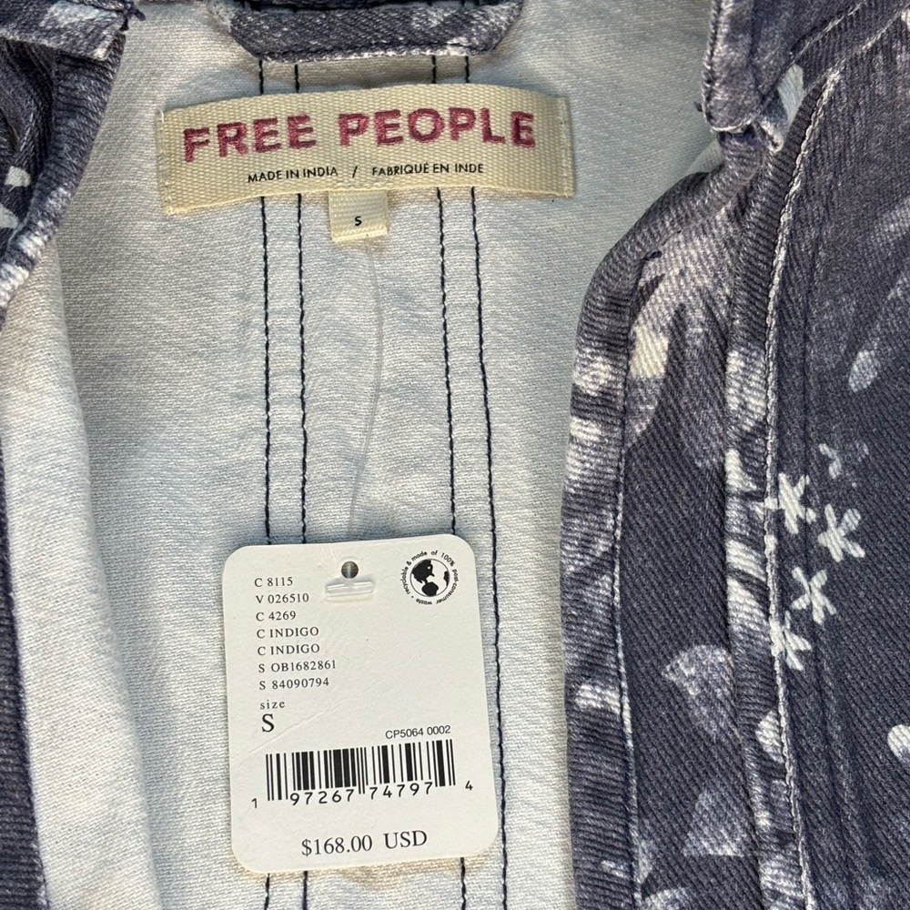 Free People Lua Bed Jacket – Indigo Floral – NWT – Size Small - Picture 6 of 8